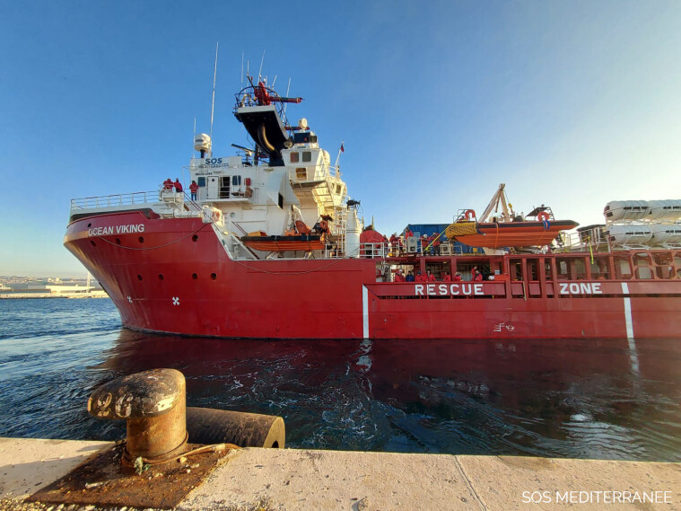 Ocean-Viking-leaving-Marseille