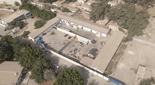 PICTURE OF DETENTION CENTER